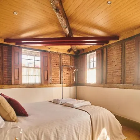 Casa Da Praca Velha * Брага