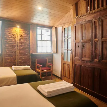 Casa Da Praca Velha Брага